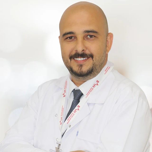 ქირურგი Volkan Kınaş